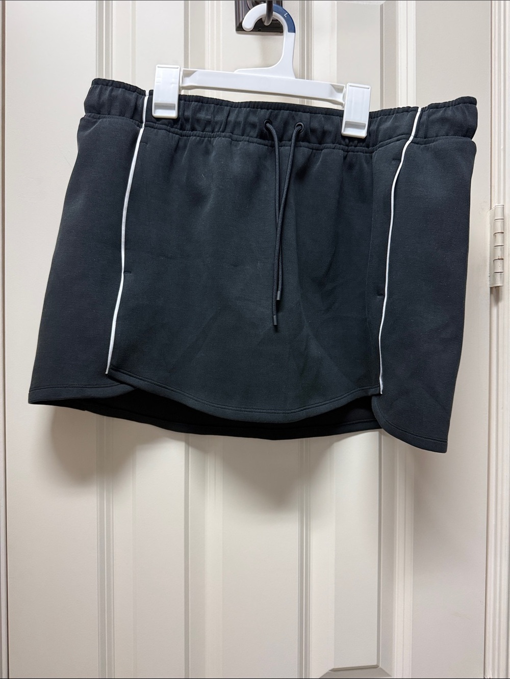 All in motion tennis skirt with pockets size large